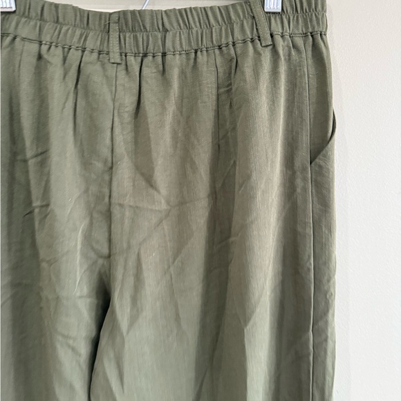 NWT Olive Wide Leg Women's Pants - Picture 6 of 9